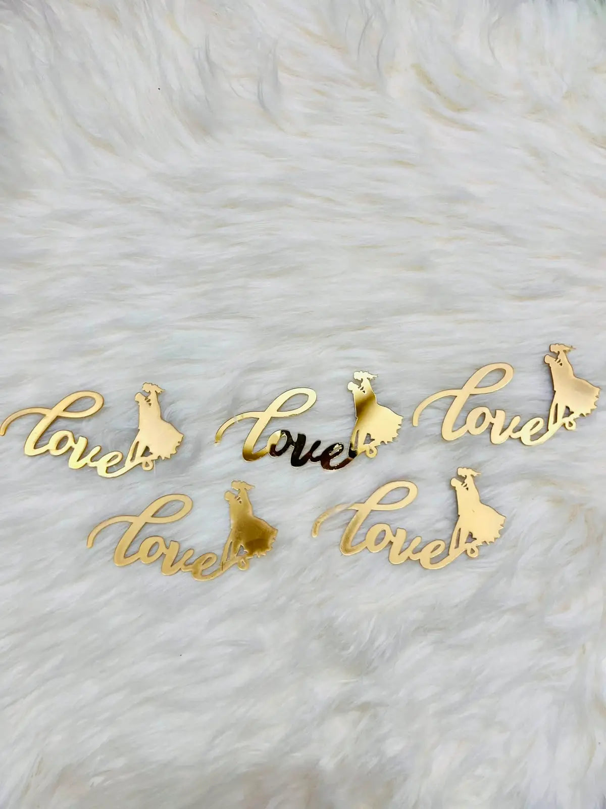 Acrylic “Love” Tags – Pack of 5 for Cakes & Gifts