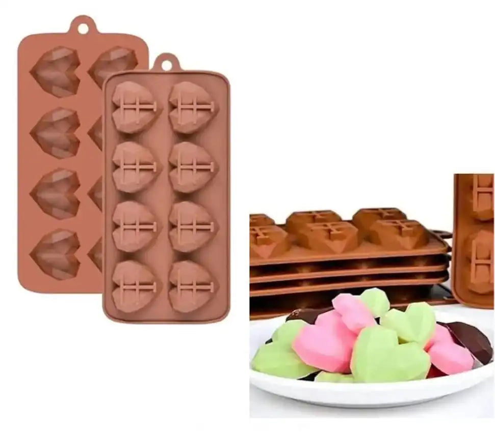 8 Cavity Heart Pinata Choclate Mould