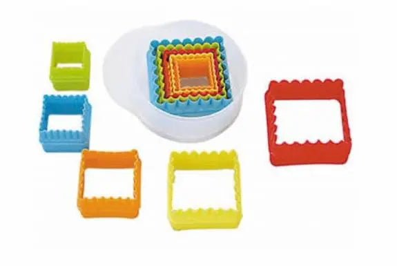 Square-Shaped Plastic Cutter Set – 5 Pieces